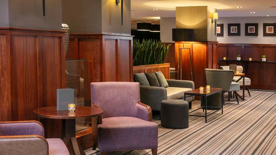 DoubleTree by Hilton Stratford-upon-Avon Lobby