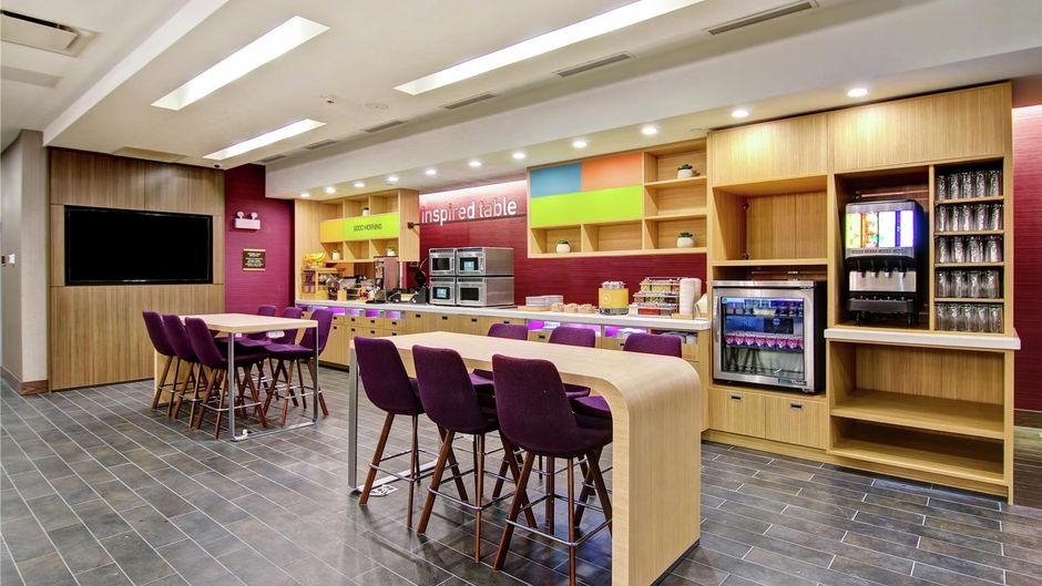 Home2 Suites by Hilton Edmonton South Restaurant