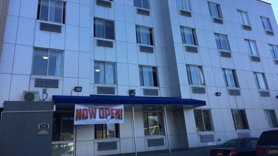 Days Inn Brooklyn Borough Park
