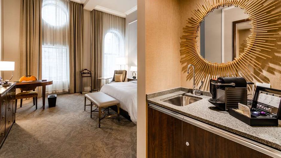 Hotel Birks Montreal Room