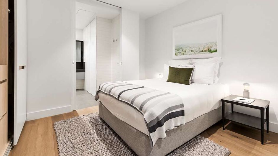 Tyrian Serviced Apts Albert Park Lane Room