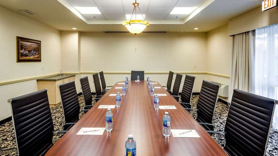 Monte Carlo Inn Brampton Suites Other