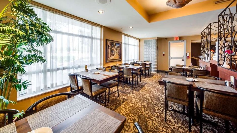 Monte Carlo Inn Oakville Suites Other