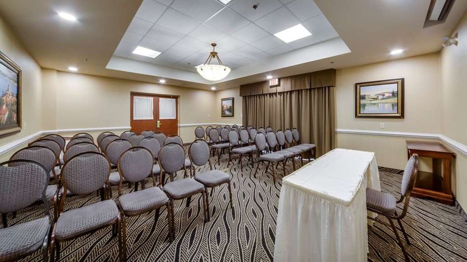 Monte Carlo Inn Vaughan Suites Meeting