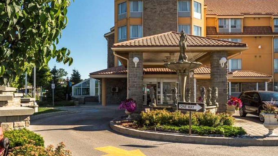 Monte Carlo Inn Barrie Suites Restaurant