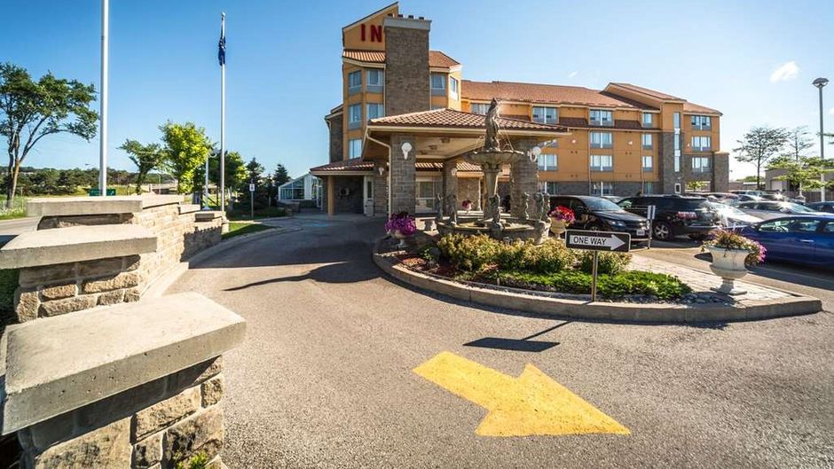 Monte Carlo Inn Barrie Suites Restaurant