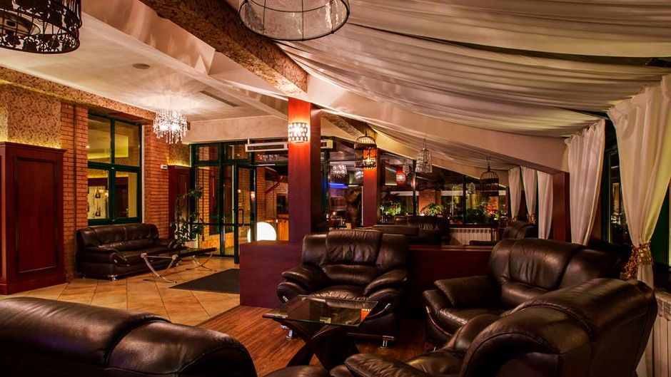 Caro Hotel Lobby