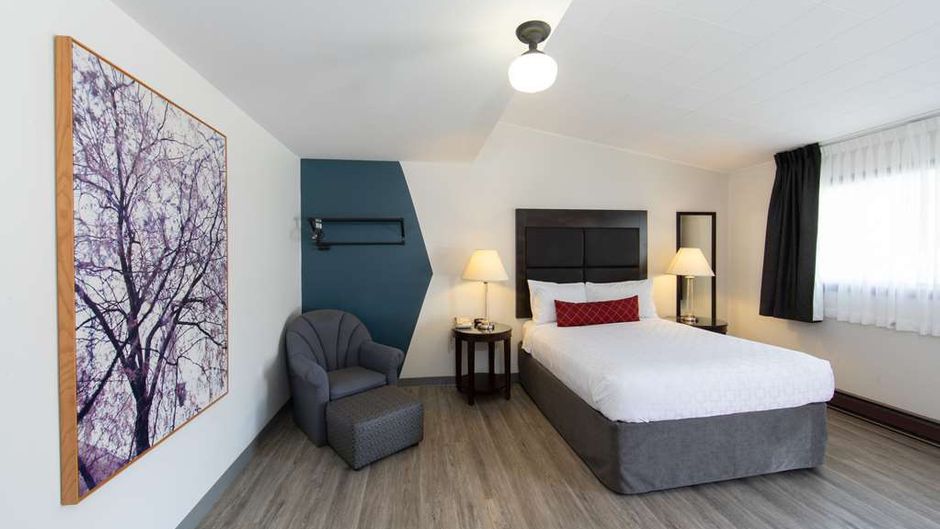 SureStay Hotel by Best Western Castlegar Room
