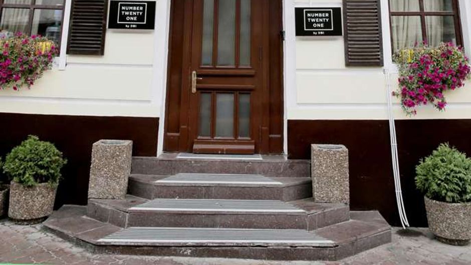 Number 21 Hotel by DBI Exterior