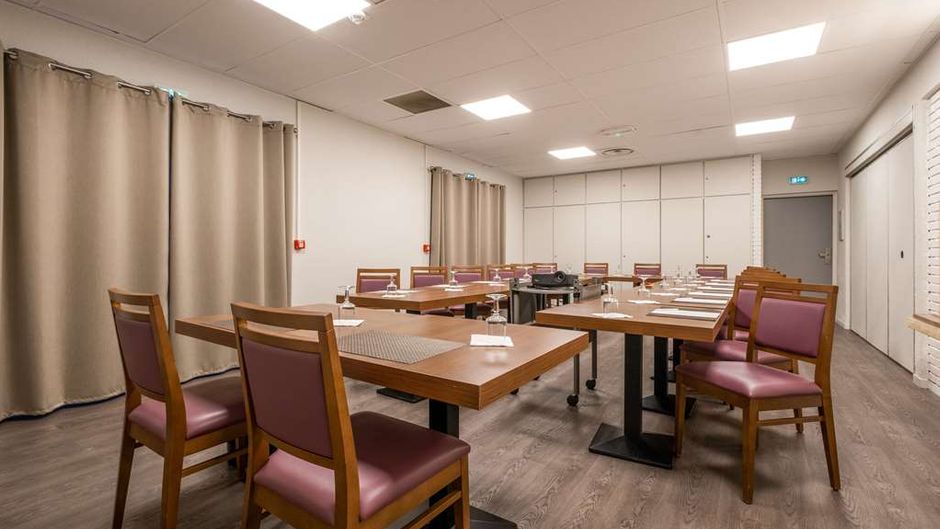 Comfort Hotel Etampes Meeting