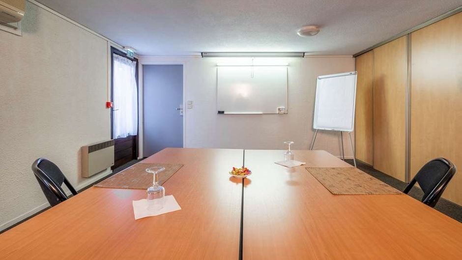 Comfort Hotel Etampes Meeting