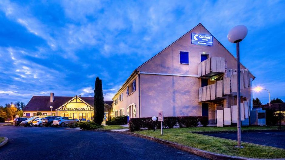 Comfort Hotel Etampes Exterior