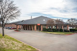Econo Lodge Inn & Suites McKinney