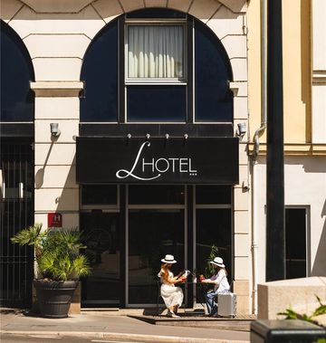 L'Hotel