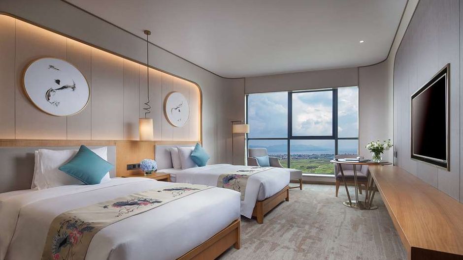 Ramada Plaza by Wyndham Fuxian Lake Room