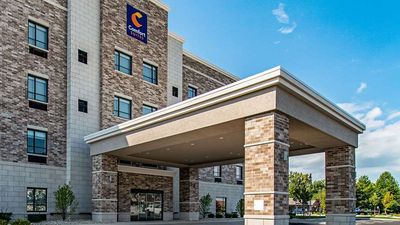 Comfort Suites Grove City