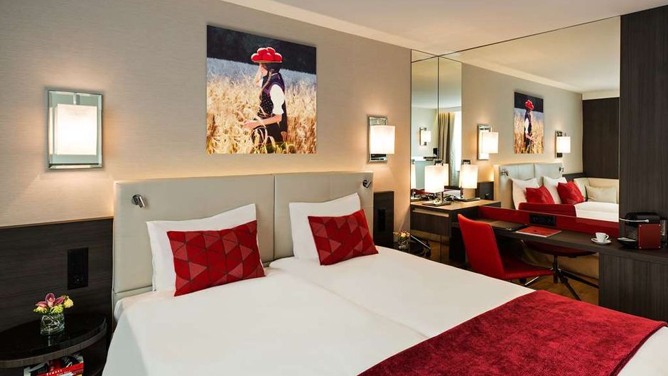 Astoria Hotel Room