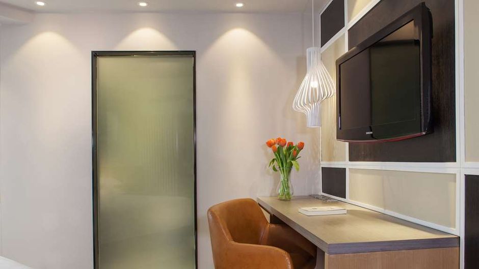 Beijing Landmark Hotel Room
