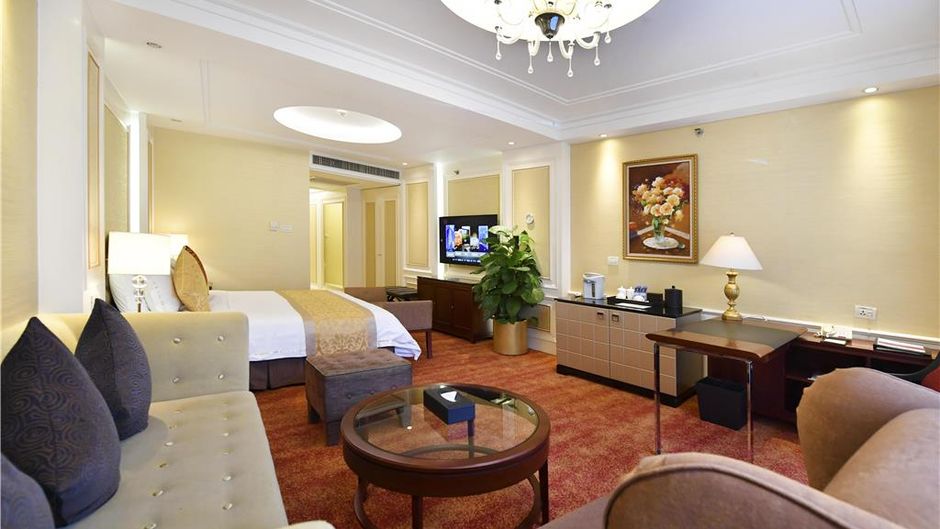 Central Hotel Shanghai Room