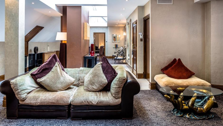 Courthouse Hotel Suite