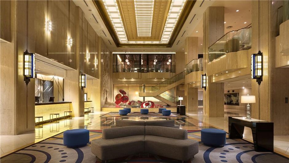 Hotel Metropolitan Tokyo Lobby