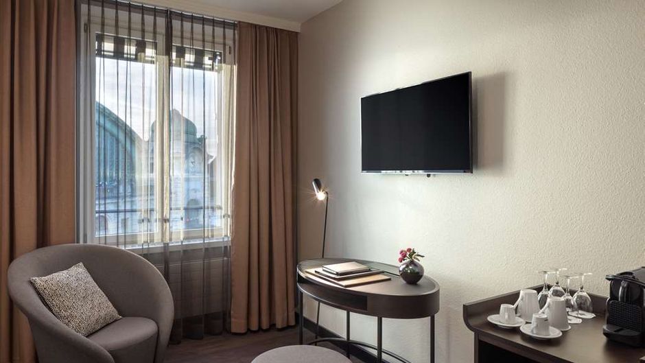 Hotel Victoria Room