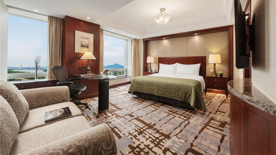 Lakeview Xuanwu Hotel Room