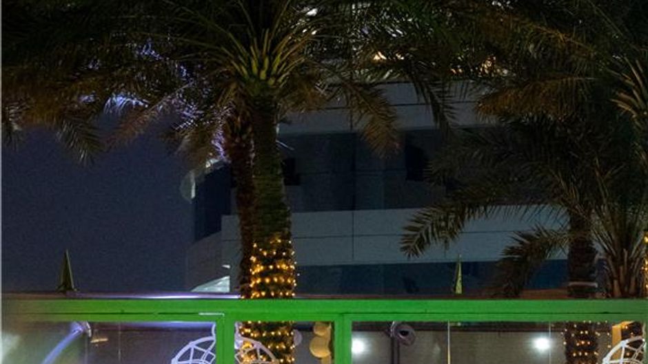 Media One Hotel Dubai Pool