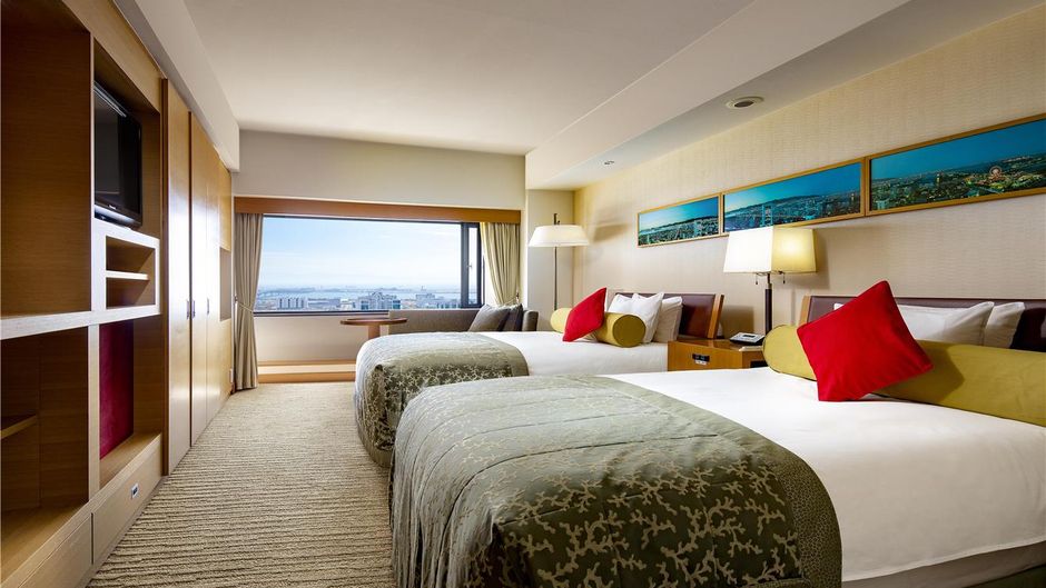 Portopia Hotel Suite