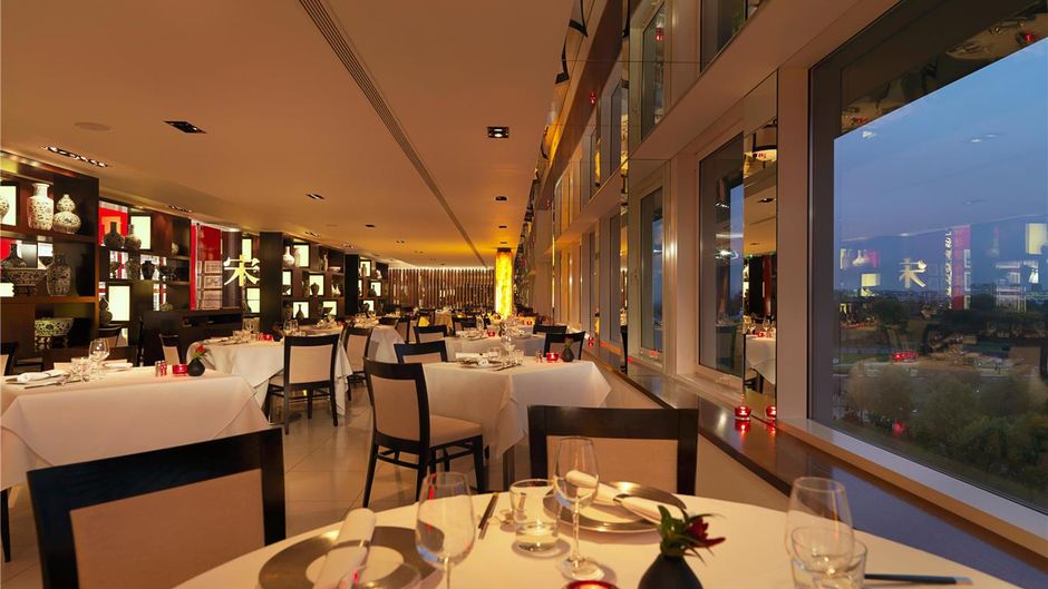 Royal Garden Hotel Restaurant