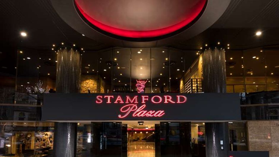 Stamford Plaza Adelaide Exterior