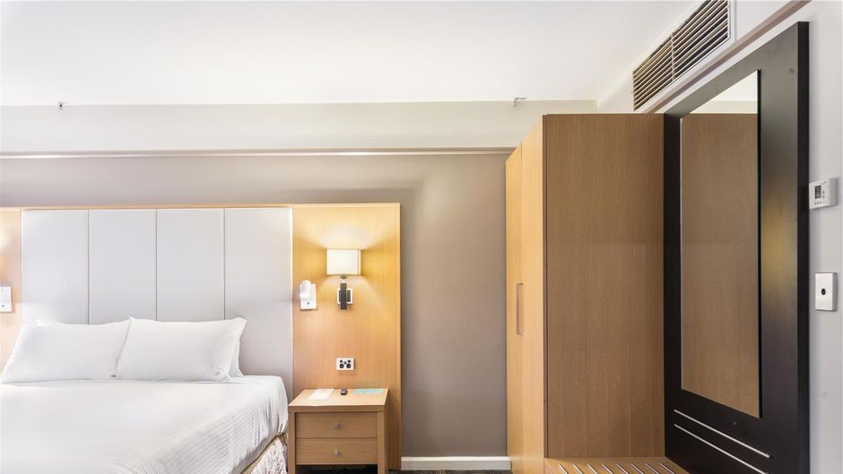 Stamford Plaza Adelaide Suite