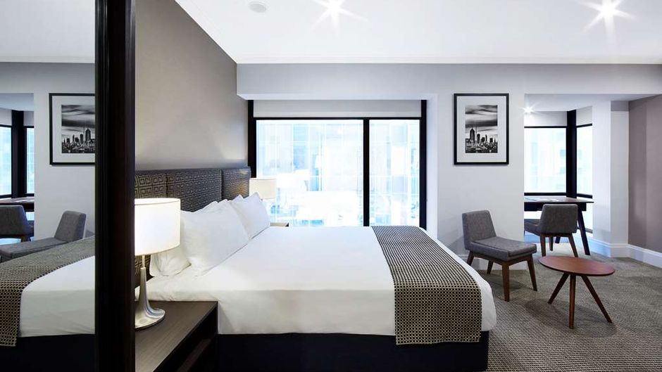 Stamford Plaza Melbourne Room