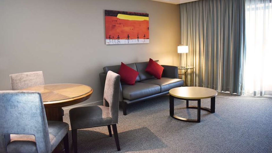 Stamford Plaza Sydney Airport Suite