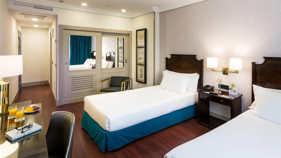Sercotel Gran Hotel Conde Duque Room