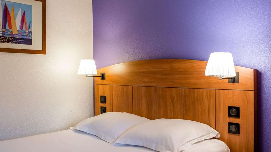 Comfort Hotel Grenoble Meylan Room