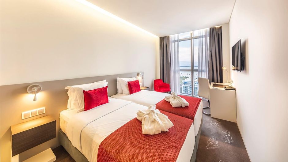 Melia Maputo Sky Room