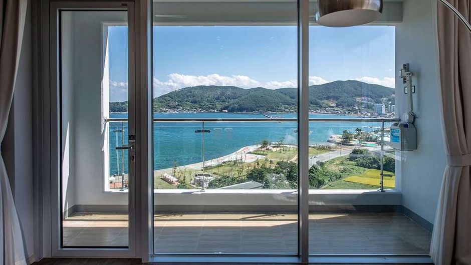 Ramada Suites Geoje Suite