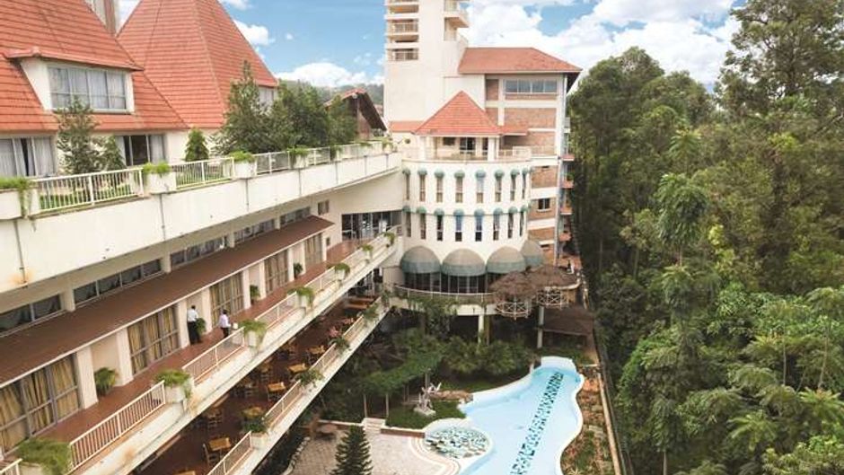 Golf Course Hotel Pool
