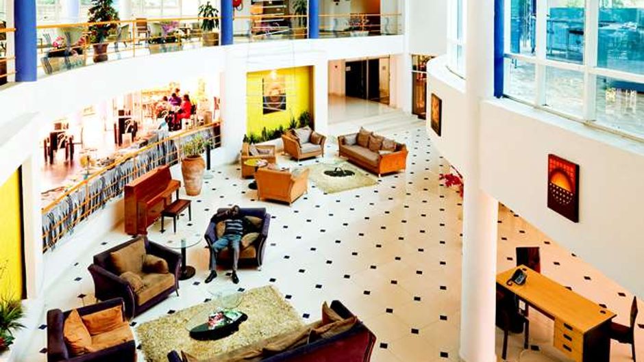 Metropole Hotel Kampala Lobby