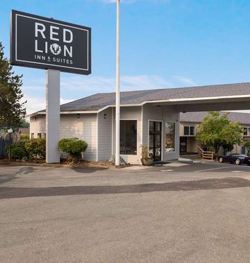 Red Lion Inn & Suites Grants Pass