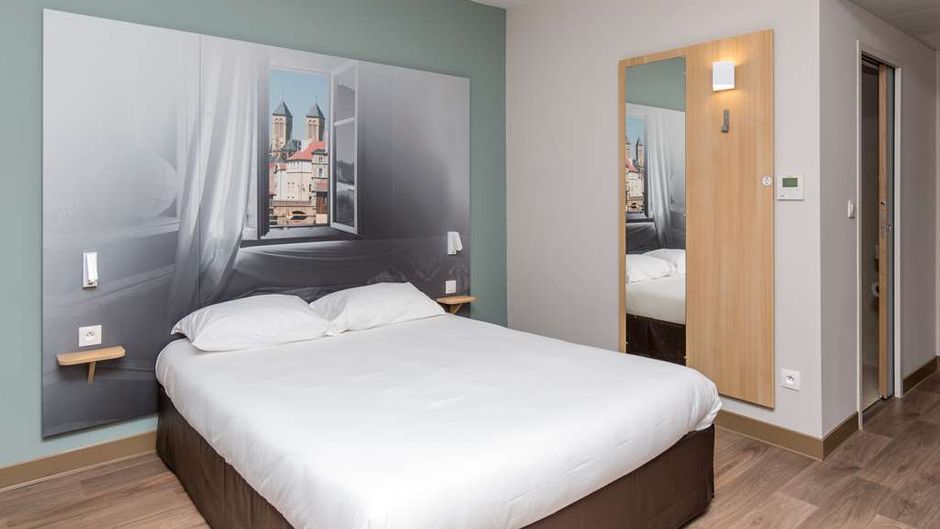 Hotel Campanile Metz North Room