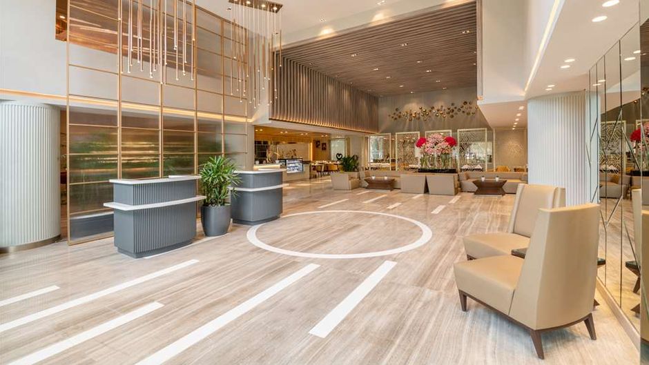 Radisson Hotel Sector 29 Gurugram Lobby