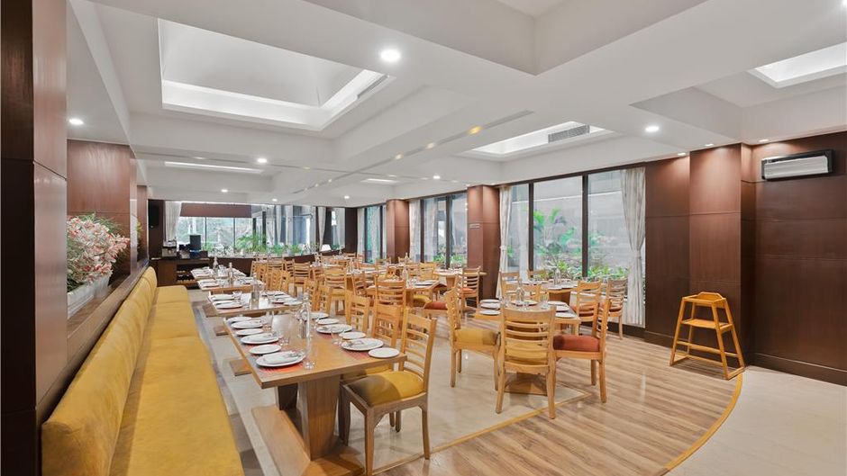 Country Inn & Suites Gurgaon Sector 12 Restaurant