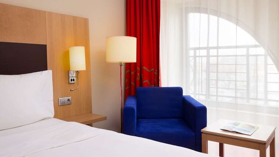 Cosmos Saint-Petersburg Nevsky Hotel Room