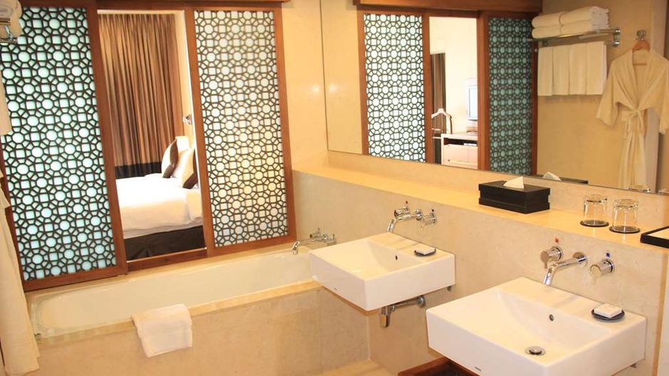 Radisson Blu Water Garden Hotel Dhaka Suite
