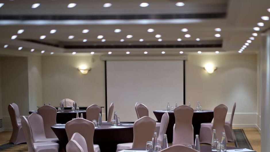 Radisson Blu Martinez Hotel Beirut Meeting