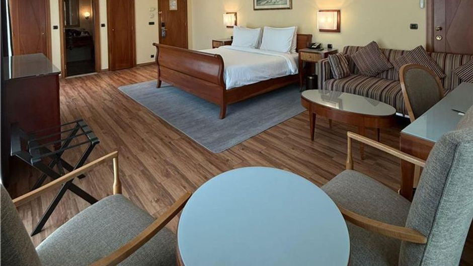 Radisson Blu Martinez Hotel Beirut Suite
