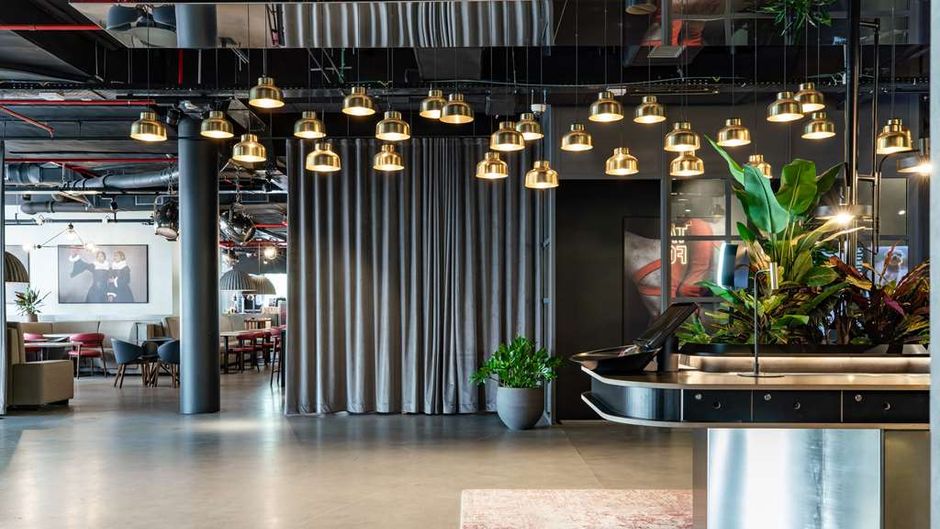 Radisson Red Hotel Brussels Lobby