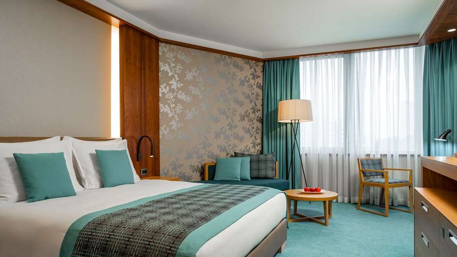 Radisson Blu M'bamou Palace Hotel Room